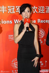 组图：佘诗曼化身姚明粉丝 张静初冷对传闻