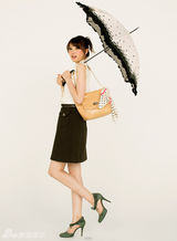 组图：日本模特宫田聪子示范89款秋季服饰搭配