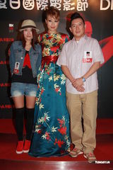 组图：容祖儿避谈刘浩龙 笑杜汶泽新片低俗