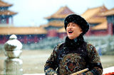 组图：韩栋《美人无泪》与袁姗姗雪中起舞