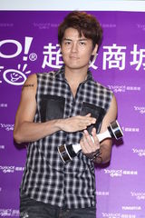 组图：吴克群痛批迷奸门李宗瑞下流 呼吁莫二次伤害