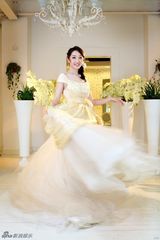 组图：《一克拉梦想》热拍 蒋梦婕婚纱照曝光