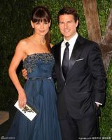 高清图：汤姆-克鲁斯携爱妻凯蒂亮相奥斯卡派对