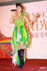 组图：宁可发专辑满文军助阵 与朱时茂对唱情歌