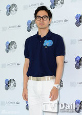 组图：韩星权相佑金敏贞等为时尚品牌站台