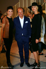 组图：芭蕾舞蹈家谭元元亮相米兰 造型优雅迷人