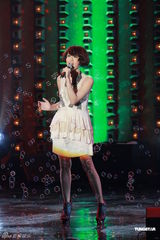 组图：星光熠熠耀保良落幕 古巨基杨千嬅群星献艺