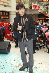 高清图：周杰伦林志玲香港宣传 要求女方不穿高跟鞋