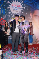 组图：郭富城戴墨镜宣传巡演 邀发哥合作寒战2