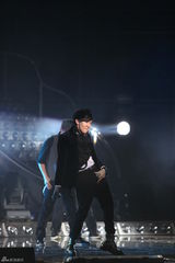 组图：林俊杰周笔畅等助阵深圳卫视跨年音乐季