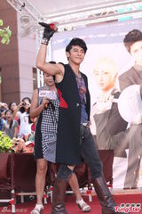 组图：汪东城推演《变4》 自断进好莱坞之路