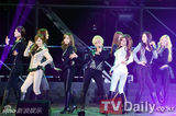 组图：韩团SJ少女时代等亮相《GS&CONCERT》