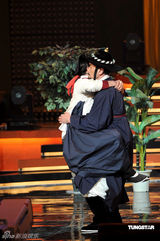 幻灯图：汪明荃等录《荃加福禄寿》 王祖蓝造型爆笑