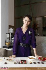 组图：AmandaS亲制甜品 大方展露好手艺