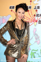 幻灯：李玟优雅现身避谈婚讯 自曝巡演将有惊人之举 