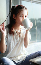 组图：马诺小清新写真曝光 将发行个人EP