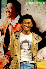 组图：《hello树先生》金逸首映 王宝强何洁粉丝PK