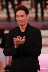 组图：无线2012巡礼举行 花旦斗性感小生受欢迎