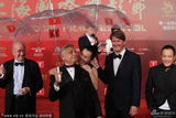 组图：上海电影节闭幕红毯评审团压轴亮相