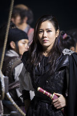 独家：《海盗》雪天开工 孙艺珍霸气雪莉遭绑