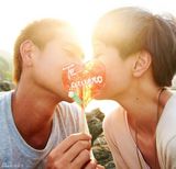 组图：光棍节你不孤单 甜蜜热吻送给你