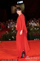 组图：《黑马》首映 布莱尔带初生儿子走红毯