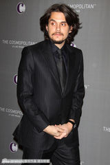 组图：斯佐尔邓斯特等出席新年派对 靓女型男争艳  