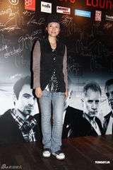 组图：组合METRO发中文大碟 曾翻唱《海阔天空》