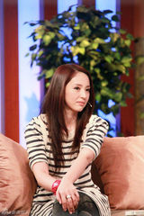 高清图：董璇录制谈话节目 遭何润东爆料揭底