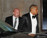 组图：碧昂斯产后首露面 上围暴涨与Jay-Z赴夜店