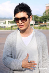 高清：黄晓明正考虑在台北置产 否认李冰冰结婚