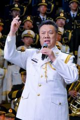 组图：双拥晚会 大合唱《没有共产党就没有新中国》