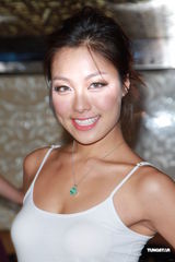 组图：陈静仪被骂狐狸精 何佩瑜舌头穿环圆梦