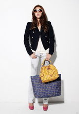 幻灯图集：韩星孙谭菲代言 身材高挑气质出众