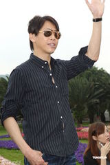 组图：陶喆与萧敬腾共游花博 自曝不排斥今年结婚