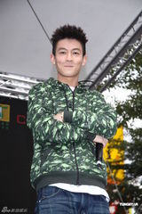 高清组图：陈冠希发新碟 不求销量只望被倾听心声