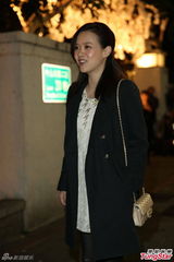 组图：陆川戴立忍曾宝仪等现身张震婚礼