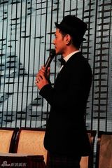 幻灯组图：华语榜中榜成都揭幕 潘玮柏张靓颖站台