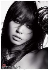 高清组图：张靓颖哥特造型拍杂志写真 变身时尚偶像