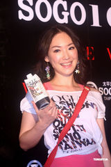 组图：钟汉良出席活动 名模辣妹香艳斗秀场面火爆