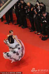 幻灯图集：《我们的生活》首映 女星争艳各有千秋 