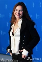 组图：《再见我的皇后》柏林亮相 戴安-克鲁格优雅