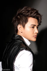 组图：孙坚朋克时尚大片 帅酷玩转型男诱惑