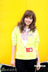 组图：林海峰葛民辉做慈善 傅颖儿时因胖受欺侮