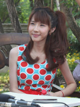 组图：方安娜《说好不流泪》感叹友情爱情难抉择