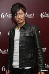 组图：倪妮出席传媒招待会 日本女星香里奈欲变打女