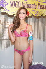 高清图：jessica与男友分手恢复单身 仍感到伤心