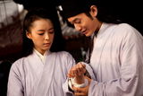 幻灯：《唐伯虎点秋香2》新照 才子佳人雨中玩浪漫