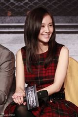 组图：《李献计》首映 王子文蓬蓬裙秀青春