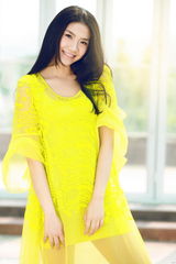 组图：马恺曼梦幻写真 纯美轻灵淡雅如菊